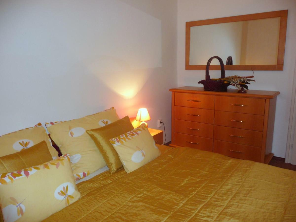 Balatonszárszó Balaton Art Guesthouse מראה חיצוני תמונה